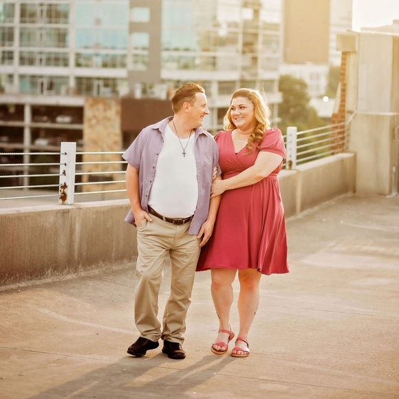 Meet your Posher, Sarah - Picture 1 of 1